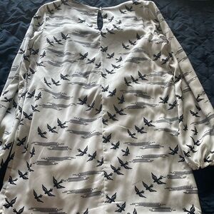 perfect for the spring for Madison square please note there 2-3 pole treat